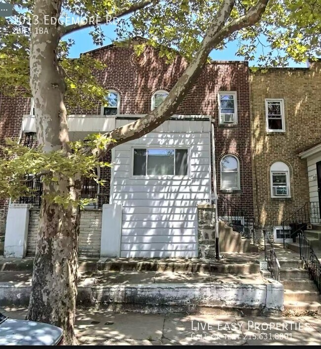 Building Photo - Large home with clean 2 Bed + 1 Bath in Gr...