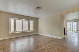 Building Photo - 9540 Sunken Reef Cir