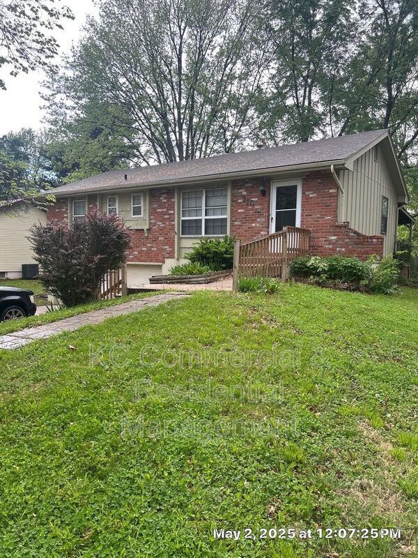Foto principal - 210 NE 88th St