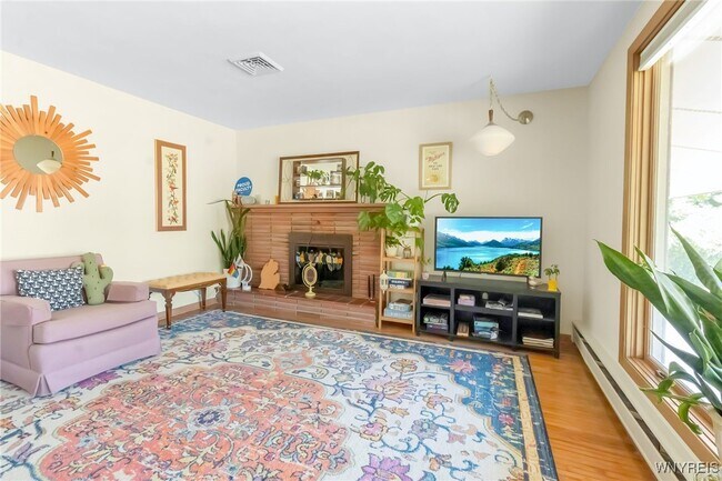Building Photo - 4770 Boncrest Dr E