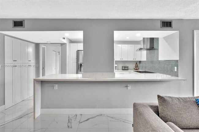 Foto del edificio - 1000 Parkview Dr