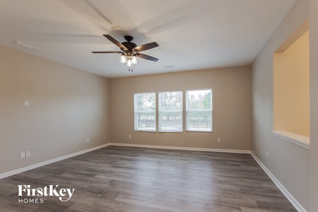 Foto del edificio - 4201 Bent Green Ln