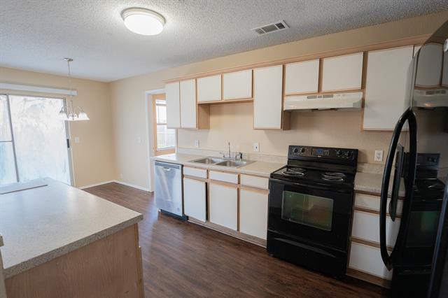 Foto del edificio - 1524 Clemson Dr