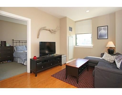 Foto del edificio - 234 Causeway St