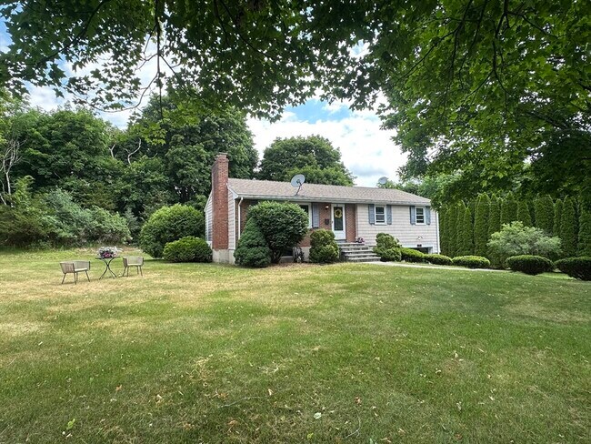 Foto del edificio - 10 Cedar Ridge Dr