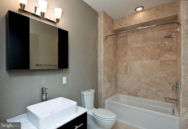 Foto del edificio - Fishtown Townhome
