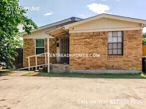 Building Photo - 313 Forby Ave