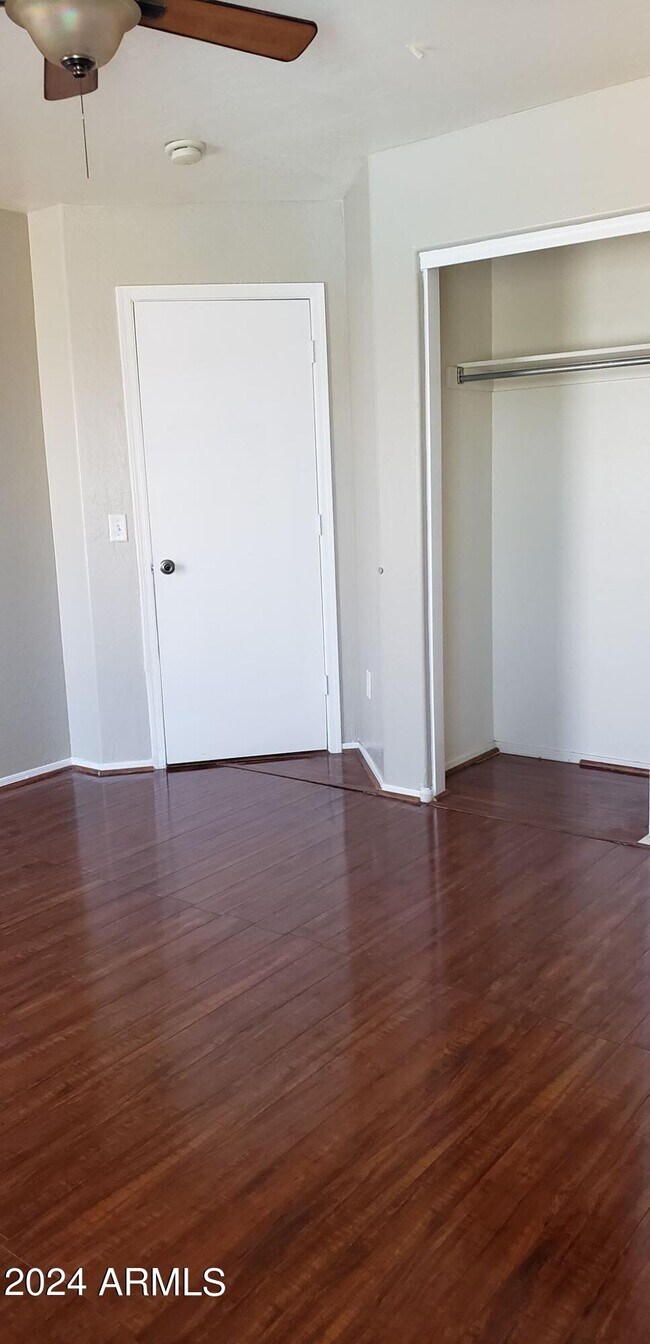 Foto del edificio - 13425 W Keim Dr