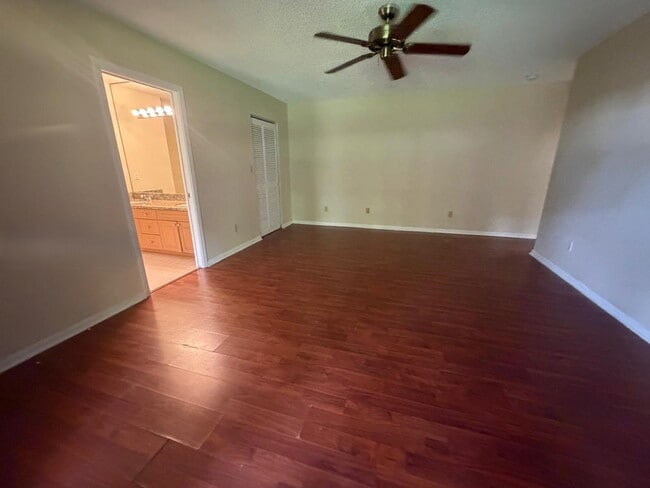 Foto del edificio - 14865 SW 166th St