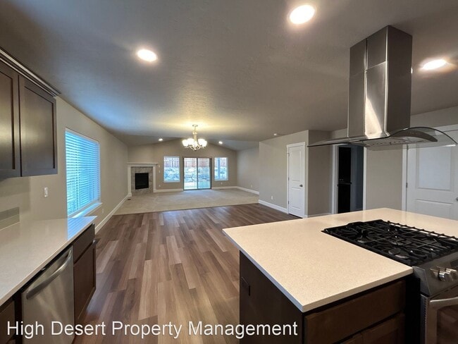 Building Photo - 3 br, 2 bath House - 2534 SW Newberry Loop