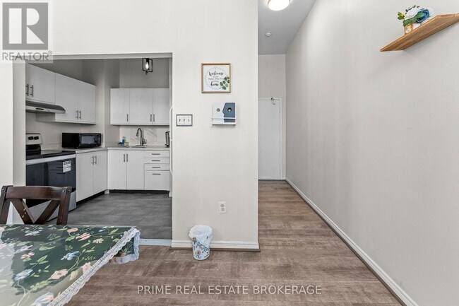 Photo du bâtiment - 366 Richmond St