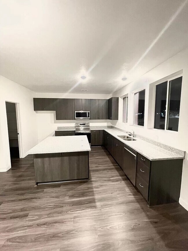 Foto del edificio - 4706 W Miramonte Wy