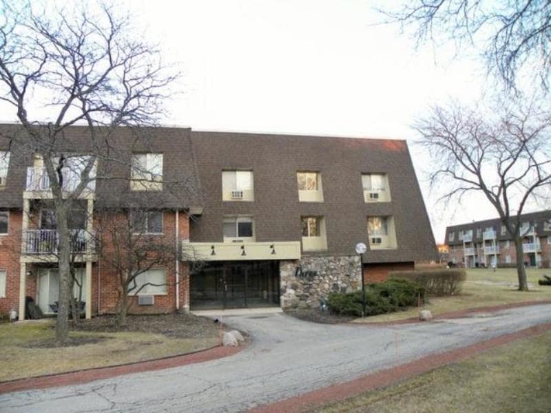 3 Villa Verde Dr Unit 218, Buffalo Grove, IL 60089 Condo for Rent in