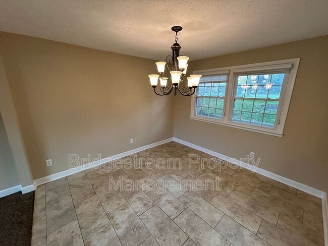 Building Photo - 1567 Burchwood Dr