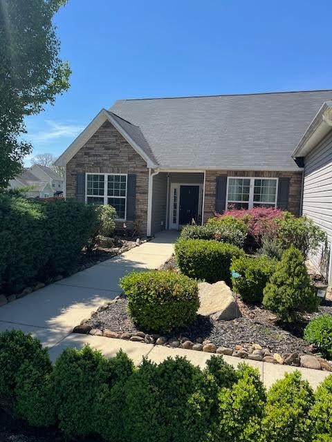 Foto del edificio - 30 Yadkin Rd