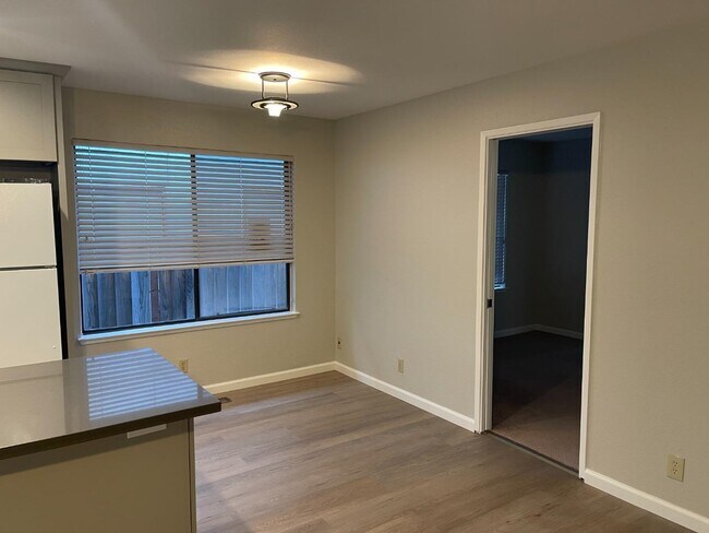 Foto del edificio - 10281 Parlett Pl