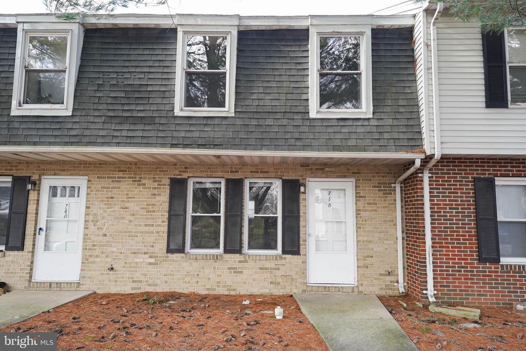 Foto principal - 738 Hemlock St