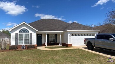 Building Photo - 102 Melvina Dr