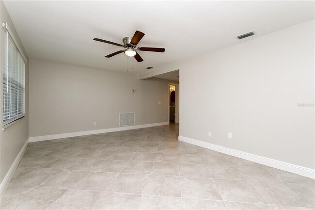 Building Photo - 3415 Rosefield Dr