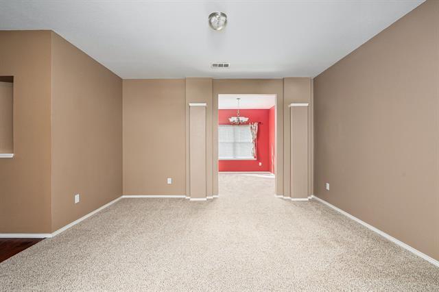 Foto del edificio - 6422 Meadowcrest Ln