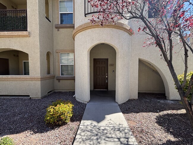 Building Photo - 50 Aura de Blanco St