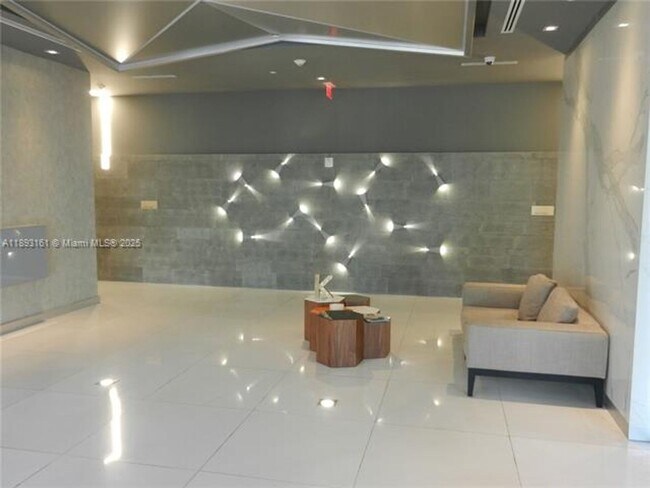 Foto del edificio - 9940 W Bay Harbor Dr