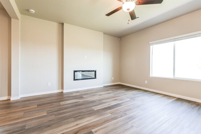 Building Photo - 7308 Crystal Ave