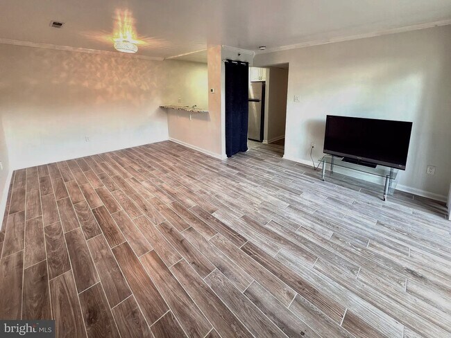 Foto del edificio - 1260 Sugarwood Cir
