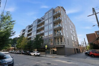 Building Photo - 122 S Aberdeen St