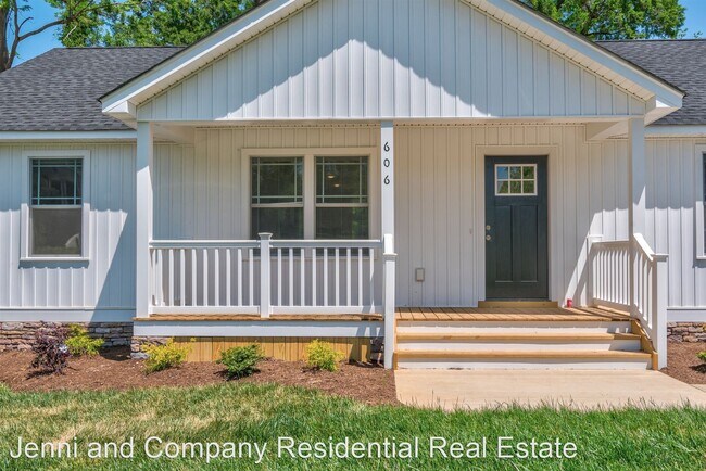 Building Photo - 3 br, 2 bath House - 606 W Fourth St