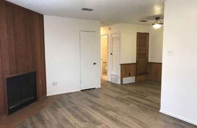 Foto del edificio - 2402 97th St