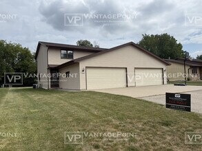 Building Photo - 1630 N Whitney Dr
