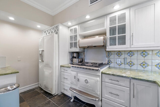 Foto del edificio - 11740 St Andrews Place