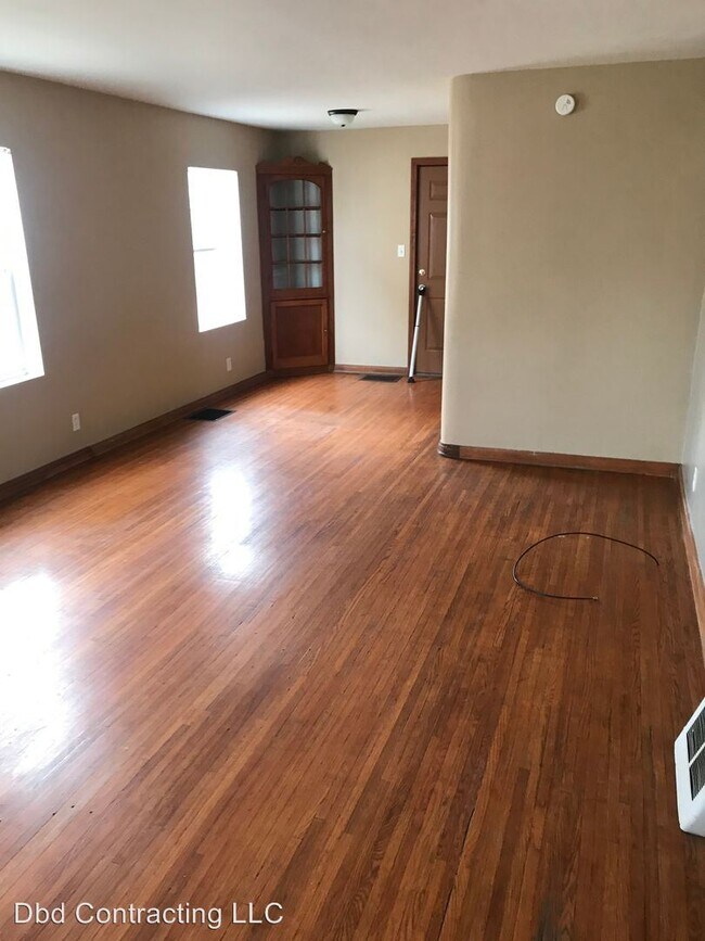 Building Photo - 2 br, 1 bath Apartment - 504 E Rudisill Blvd