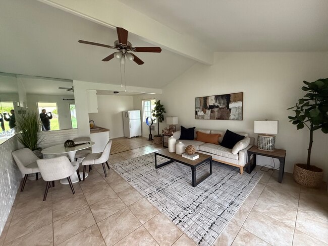 Foto del edificio - 1 Saddlehorn Ln