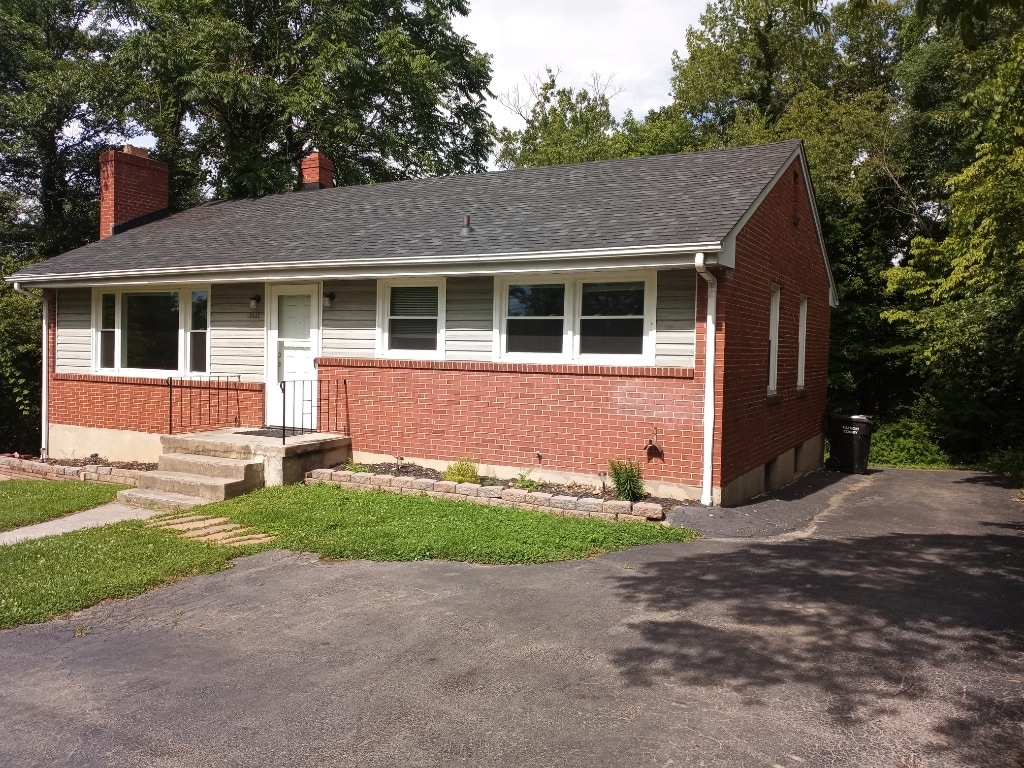 3432 View Ave, Cave Spring, VA 24018 House Rental in Cave Spring, VA