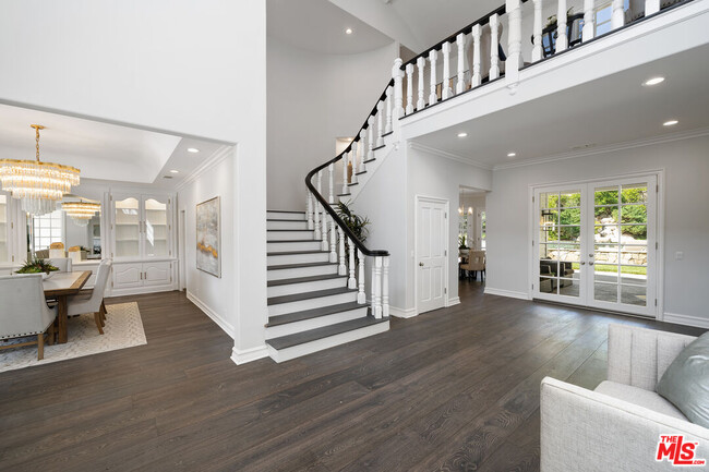 Foto del edificio - 4645 Westchester Dr