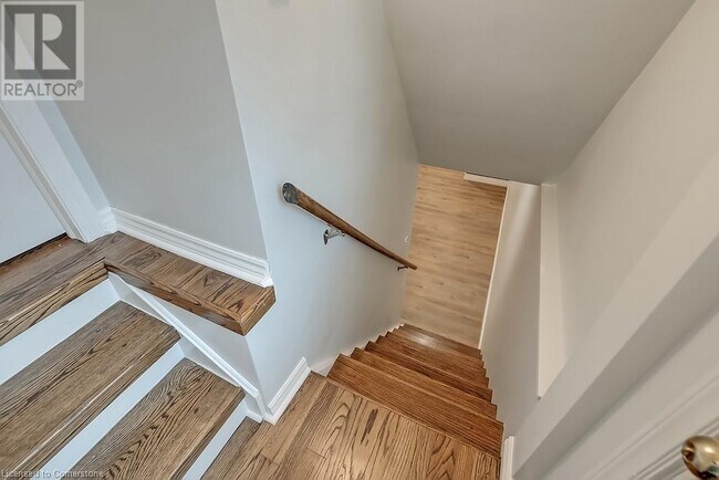 Photo du bâtiment - 66 E 41st St