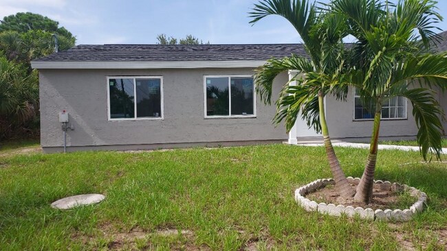 Building Photo - 18018 Avonsdale Cir