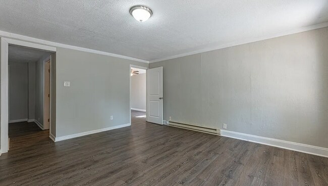 Foto del edificio - 50 N Main St