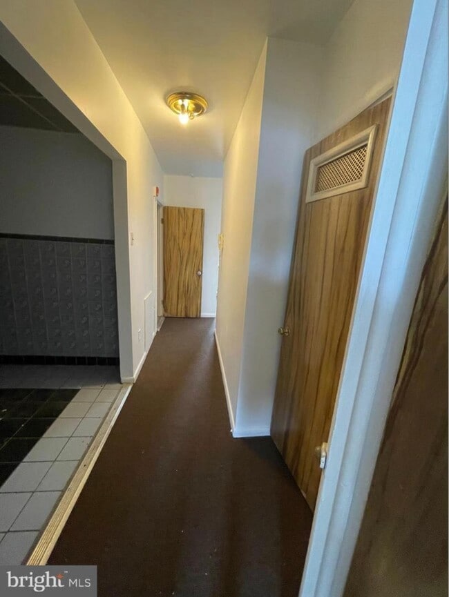 Foto del edificio - 1236 N 55th St