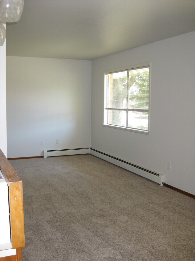 Primary Photo - 1107 Hays St