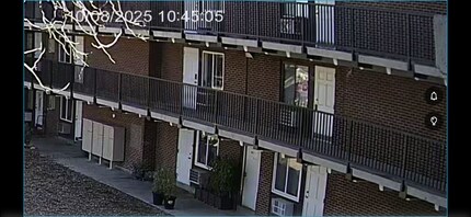 Building Photo - 1180 Yosemite St