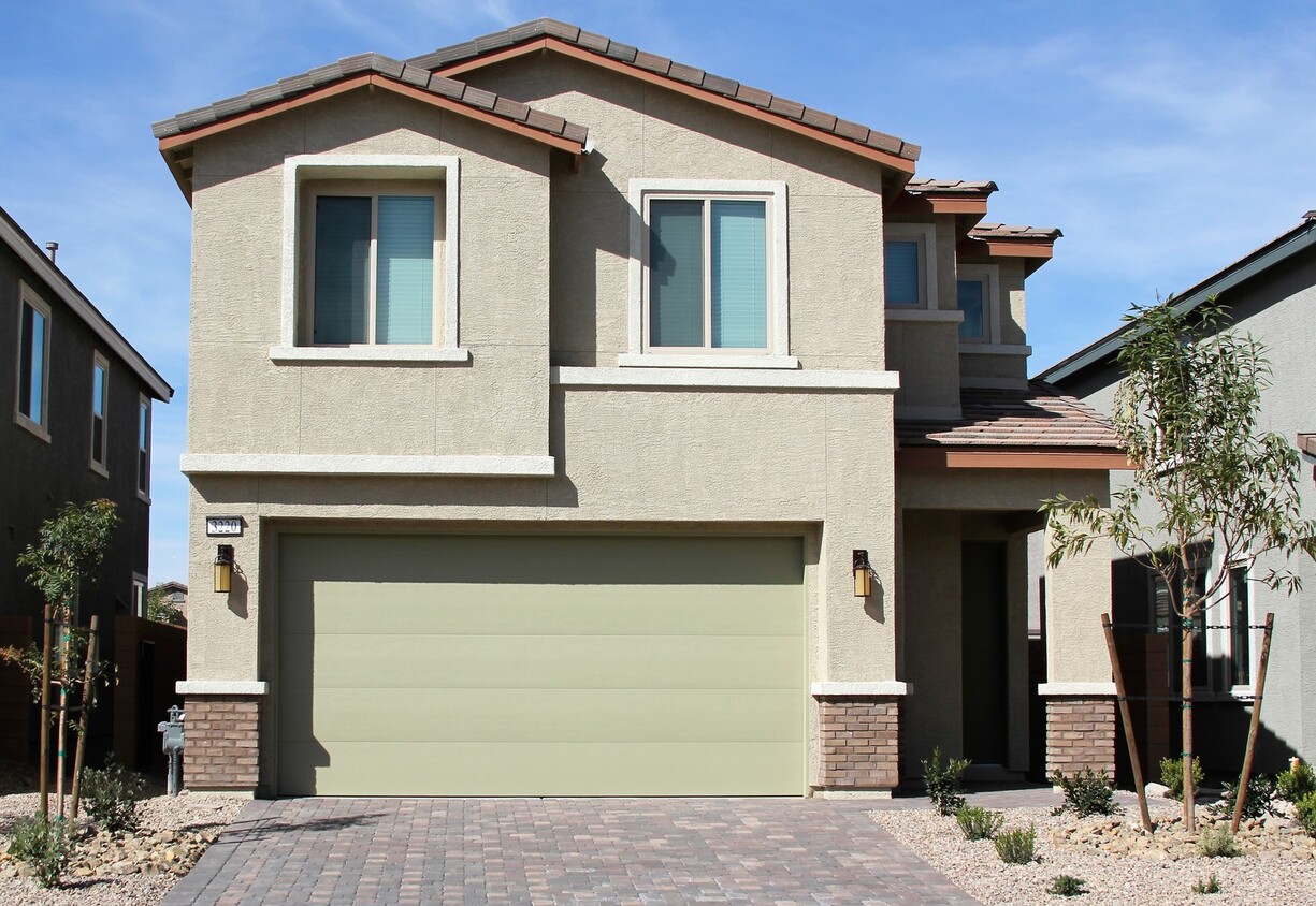 Primary Photo - Great West Henderson Location!