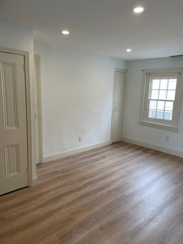 Primary Photo - 133 N 4th St