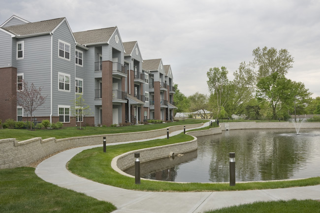 Building Photo - Peppertree Apartments Merriam