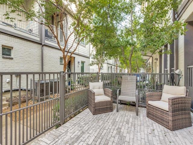 Foto del edificio - 5930 Hudson St
