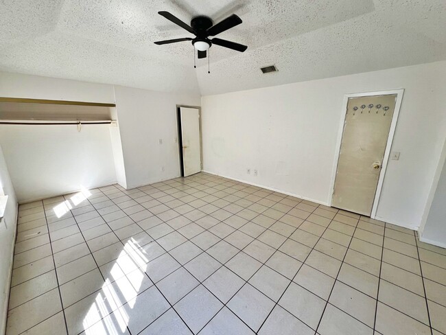 Building Photo - 13442 Bridgewalk Ln