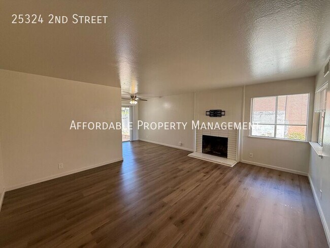 Foto del edificio - 25324 2nd St