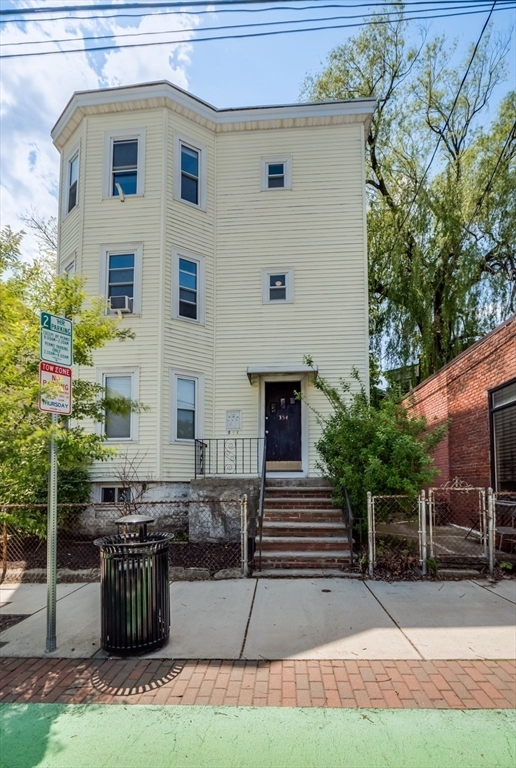 Foto principal - 354 Beacon St